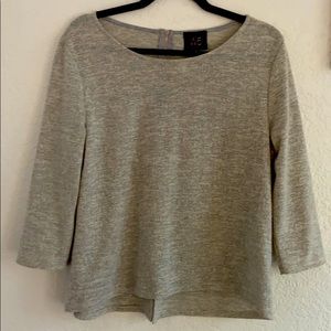 Light weight 3/4 length sleeves soft cozy shirt